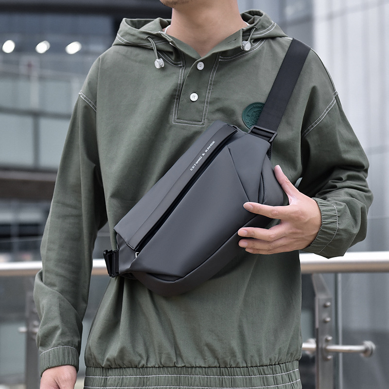 Mens Large Waterproof Chest Po - Tablet Shoulder Bag 评论和价格